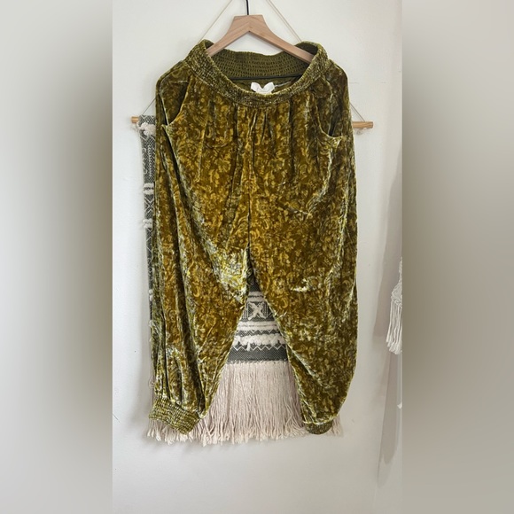 Anthropologie Gloria Velvet Joggers Size M - Picture 2 of 11